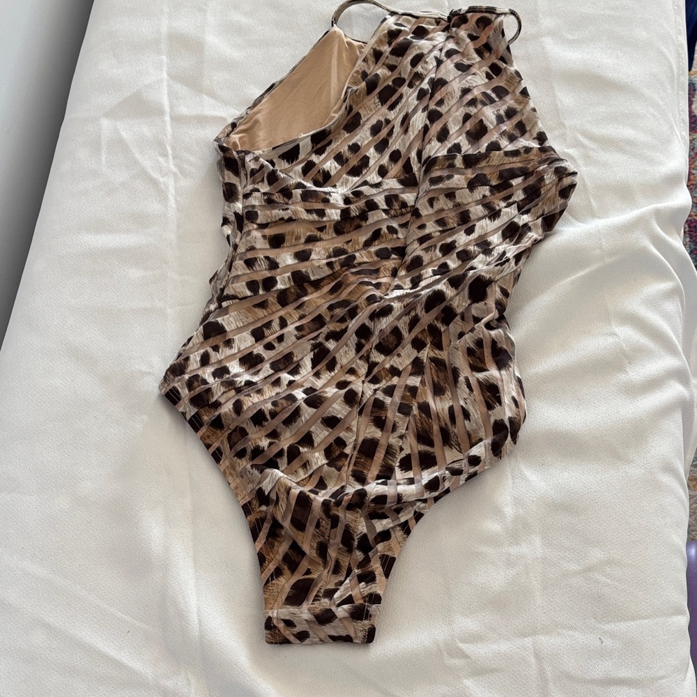 Carman Marc Valvo designer leopard print Brown and Black One Piece Swimsuit NWT - Picture 2 of 6